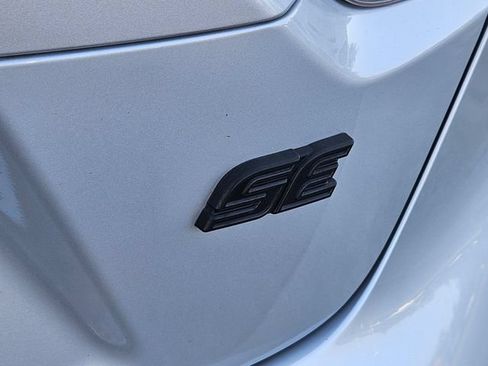 Used 2021 Toyota Corolla SE FWD image 11