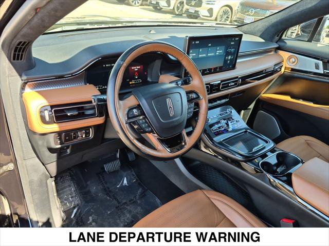 Certified 2023 Lincoln Nautilus Black Label w/ Class II Trailer Tow Package AWD/4WD image 12