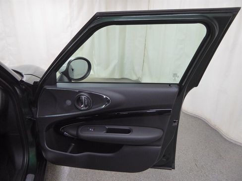 Used 2019 MINI Cooper Clubman ALL4 w/ Premium Package image 25
