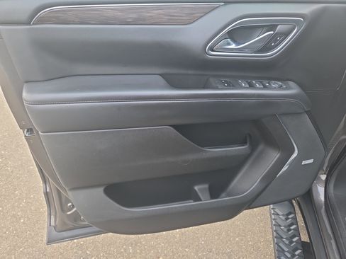 Used 2021 Chevrolet Tahoe Z71 image 11