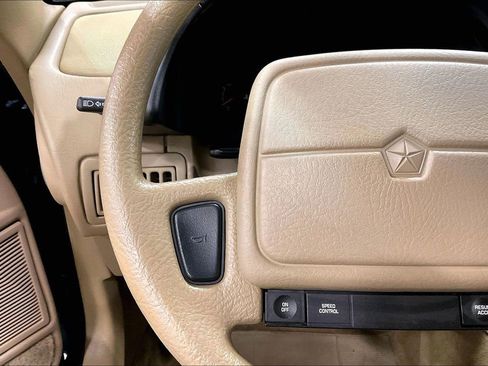 Used 1993 Chrysler LeBaron Convertible FWD image 10