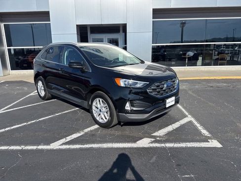 Used 2022 Ford Edge SEL w/ Convenience Package image 9