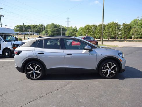 Used 2023 Volkswagen ID.4 S image 16