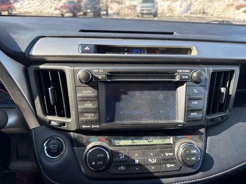 Used 2013 Toyota RAV4 Limited image 9