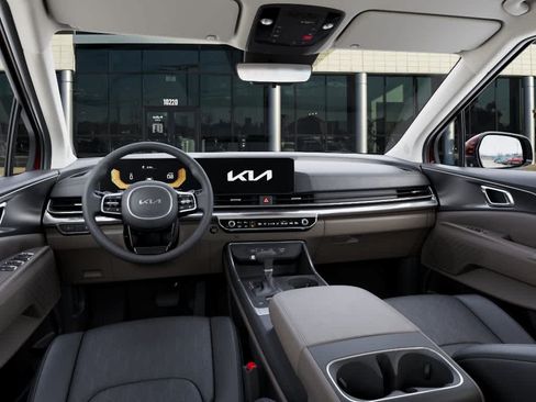 New 2026 Kia Carnival FWD image 14