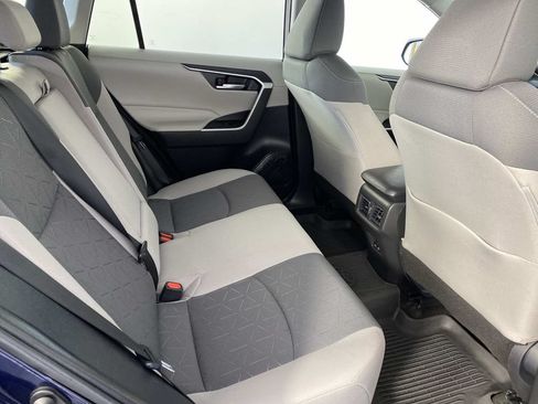 Used 2025 Toyota RAV4 XLE w/ Convenience Package AWD/4WD image 11
