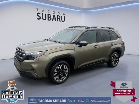 Certified 2025 Subaru Forester Premium AWD/4WD image 1
