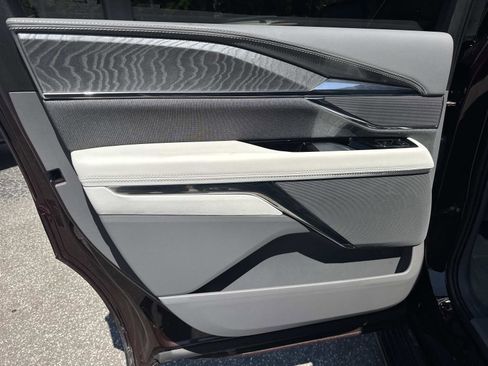 New 2025 Cadillac Escalade IQ Luxury 1 AWD/4WD image 11