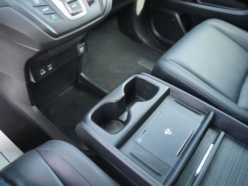 Used 2025 Honda Odyssey EX-L image 31