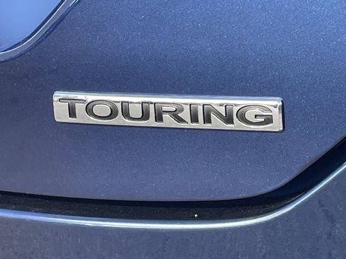 New 2025 Honda Pilot Touring image 21