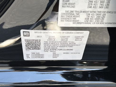 Used 2024 Chevrolet Silverado 2500 LTZ w/ LTZ Convenience Package AWD/4WD image 32