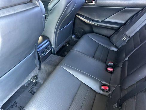 Used 2019 Lexus IS 300 F Sport w/ F Sport Package RWD image 14