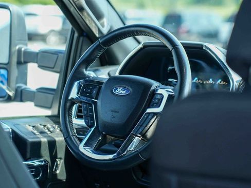 Used 2020 Ford F150 XLT w/ Equipment Group 302A Luxury AWD/4WD image 21