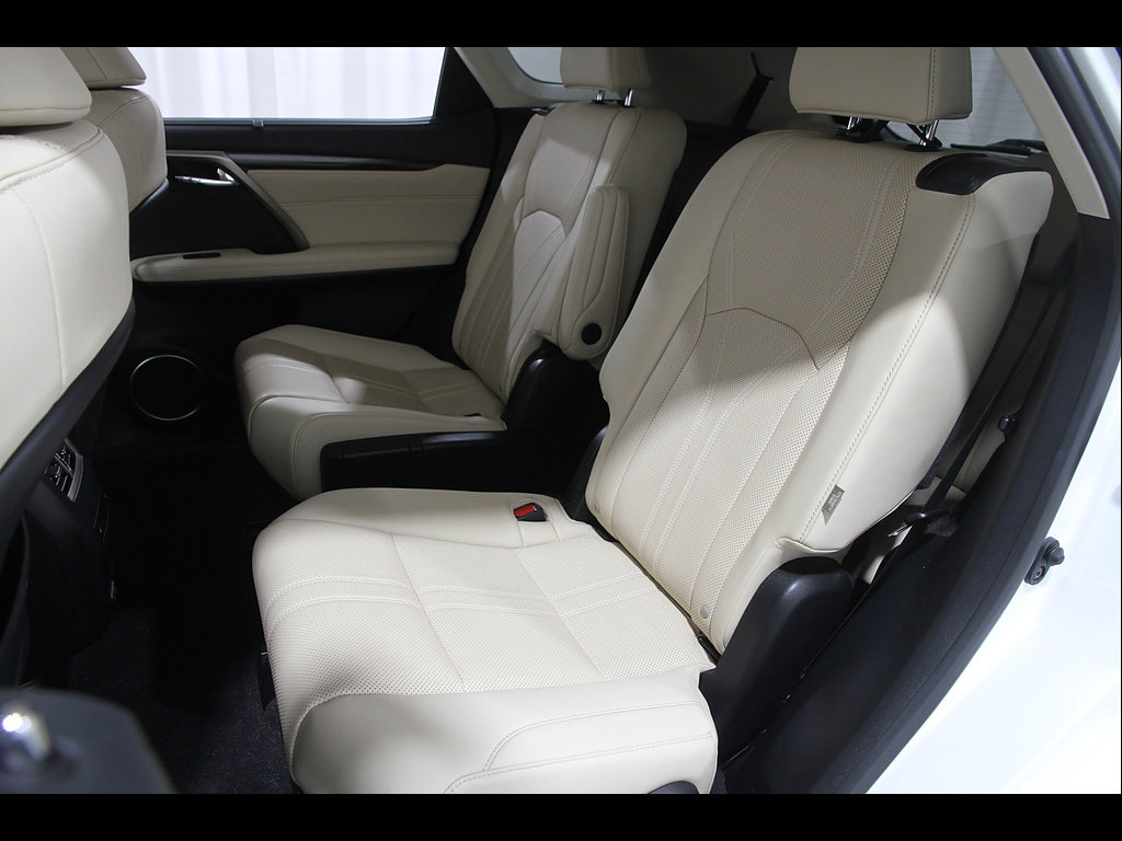 Used 2021 Lexus RX 450hL Luxury w/ Cold Area Package (CK) AWD/4WD image 20