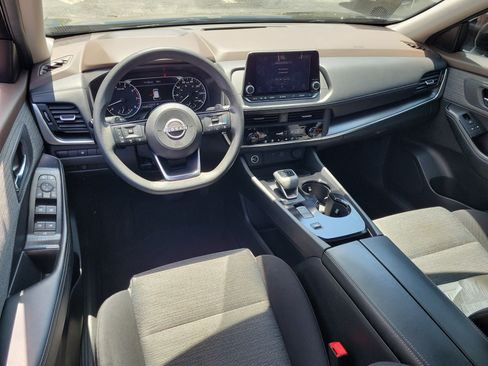 Certified 2023 Nissan Rogue SV FWD image 16
