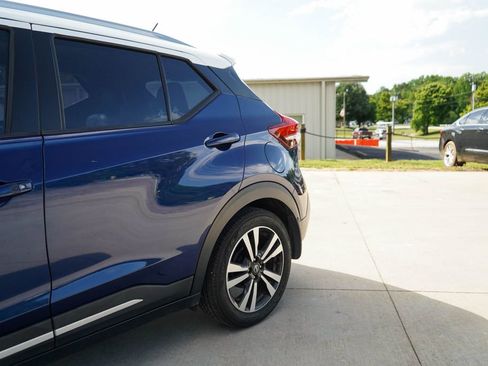 Used 2019 Nissan Kicks SR w/ SR Premium Package FWD image 22