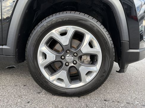 Used 2018 Jeep Compass Limited w/ Navigation Group image 13