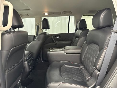 Used 2024 Nissan Armada Platinum w/ Captain's Chairs Package RWD image 11