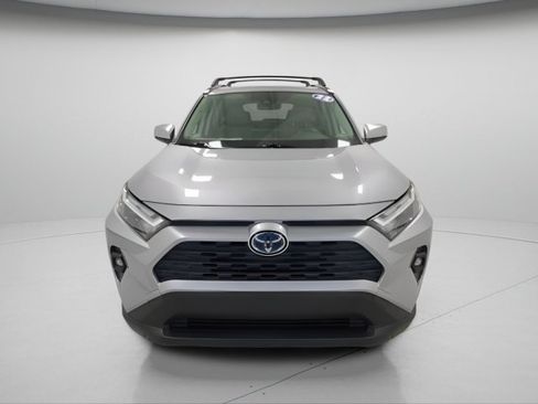 Used 2022 Toyota RAV4 XLE Premium AWD/4WD image 2