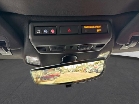 Used 2023 Chevrolet Corvette Stingray Convertible w/ Z51 Performance Package image 20