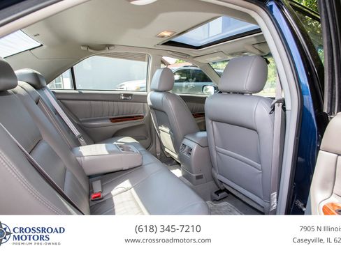 Used 2002 Toyota Camry XLE w/ Pkg 8 FWD image 6