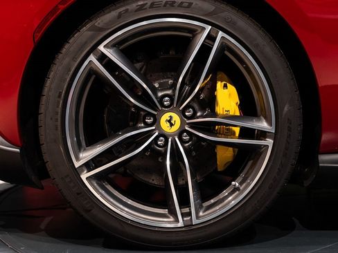 Used 2021 Ferrari Roma image 15