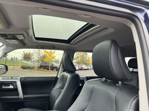 Used 2019 Toyota 4Runner Limited image 18