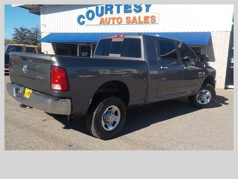Used 2011 RAM 2500 SLT image 9
