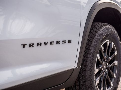 New 2026 Chevrolet Traverse Z71 w/ Enhanced Driving Package AWD/4WD image 10