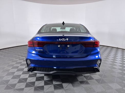 Used 2023 Kia Forte LXS image 9