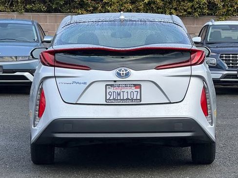 Used 2022 Toyota Prius Prime LE image 7