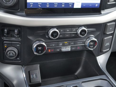 Certified 2021 Ford F150 XLT w/ Equipment Group 302A High image 15