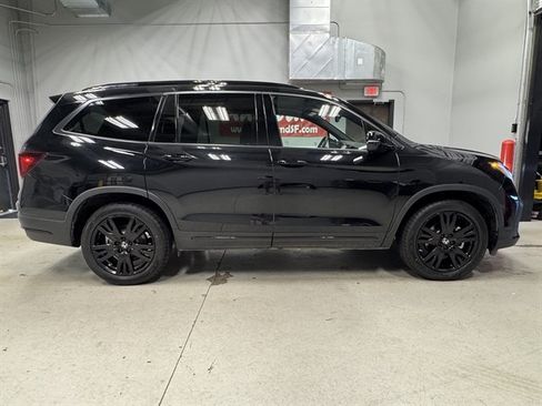 Used 2022 Honda Pilot Black Edition image 9