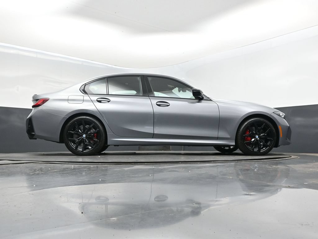 Used 2026 BMW 330i Sedan w/ M Sport Package RWD image 44