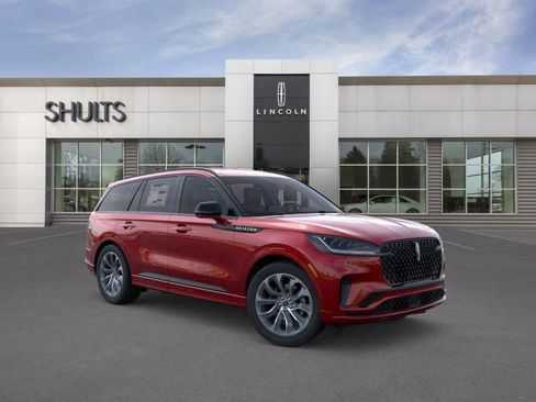 New 2026 Lincoln Aviator AWD w/ Jet Appearance Package image 14