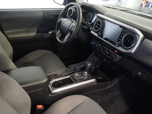 Certified 2023 Toyota Tacoma SR5 AWD/4WD image 25