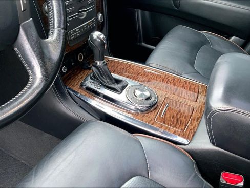 Used 2019 Nissan Armada Platinum w/ Captain's Chairs Package image 17