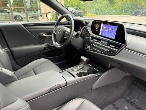 Used 2016 Lexus RX 450h AWD w/ Cold Weather Package image 30
