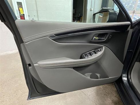 Used 2019 Chevrolet Impala LS FWD image 9