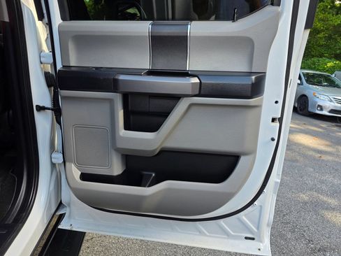 Used 2019 Ford F250 XLT AWD/4WD image 32
