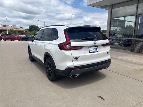 Used 2026 Honda CR-V Sport Touring image 7