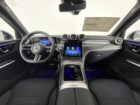 Used 2026 Mercedes-Benz GLC 300 image 11