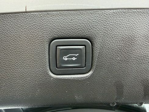 Used 2020 Chevrolet Blazer LT image 7