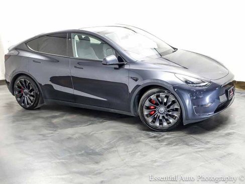 Used 2024 Tesla Model Y Performance AWD/4WD image 5