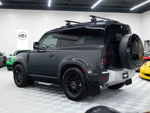 Used 2023 Land Rover Defender 90 SE AWD/4WD image 7