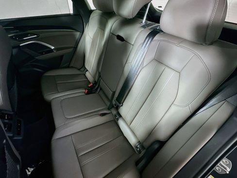 Used 2025 Audi Q5 Premium w/ Premium Plus AWD/4WD image 9
