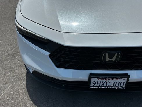 Used 2023 Honda Accord EX image 4