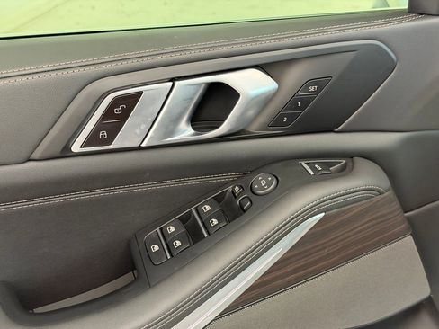 Certified 2024 BMW X5 xDrive40i w/ Premium Package image 24