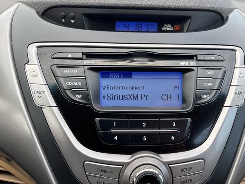 Used 2013 Hyundai Elantra GLS image 18