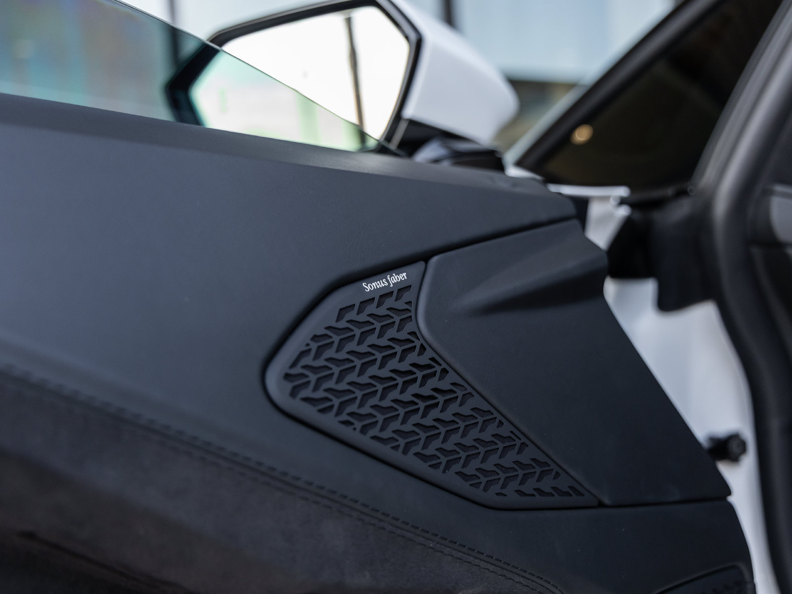 Used 2026 Lamborghini Temerario AWD/4WD image 29